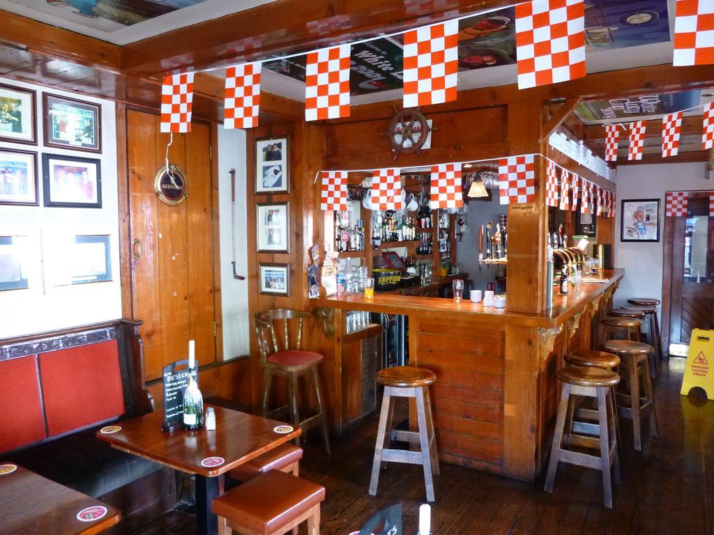 The White Lady Hotel Κινσέιλ Εξωτερικό φωτογραφία